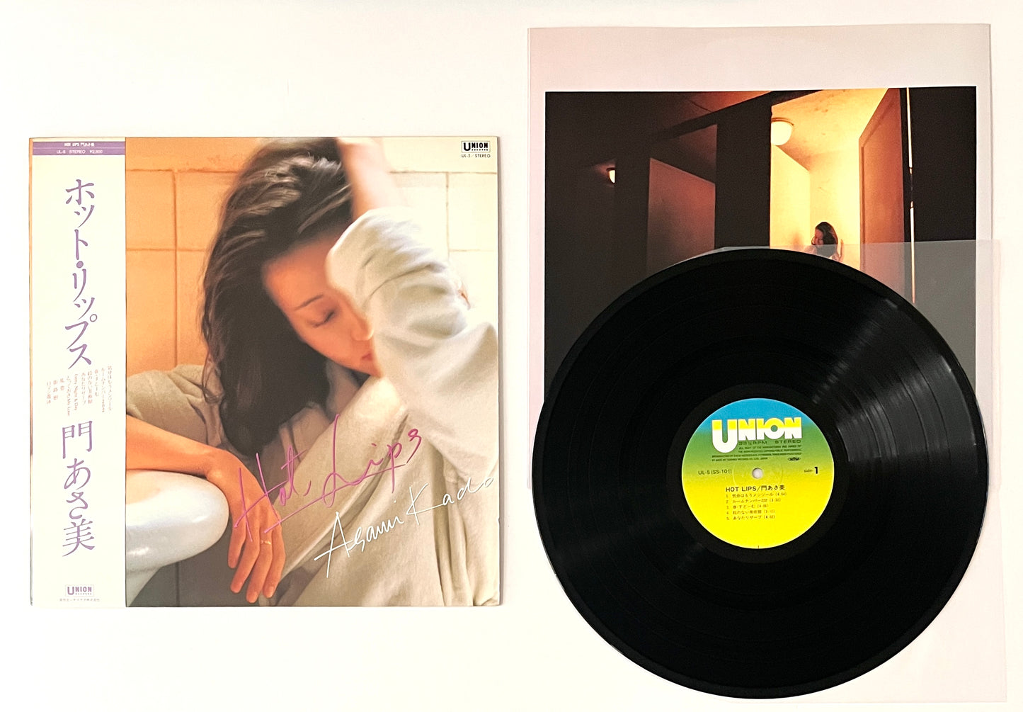 Asami Kado - Hot Lips