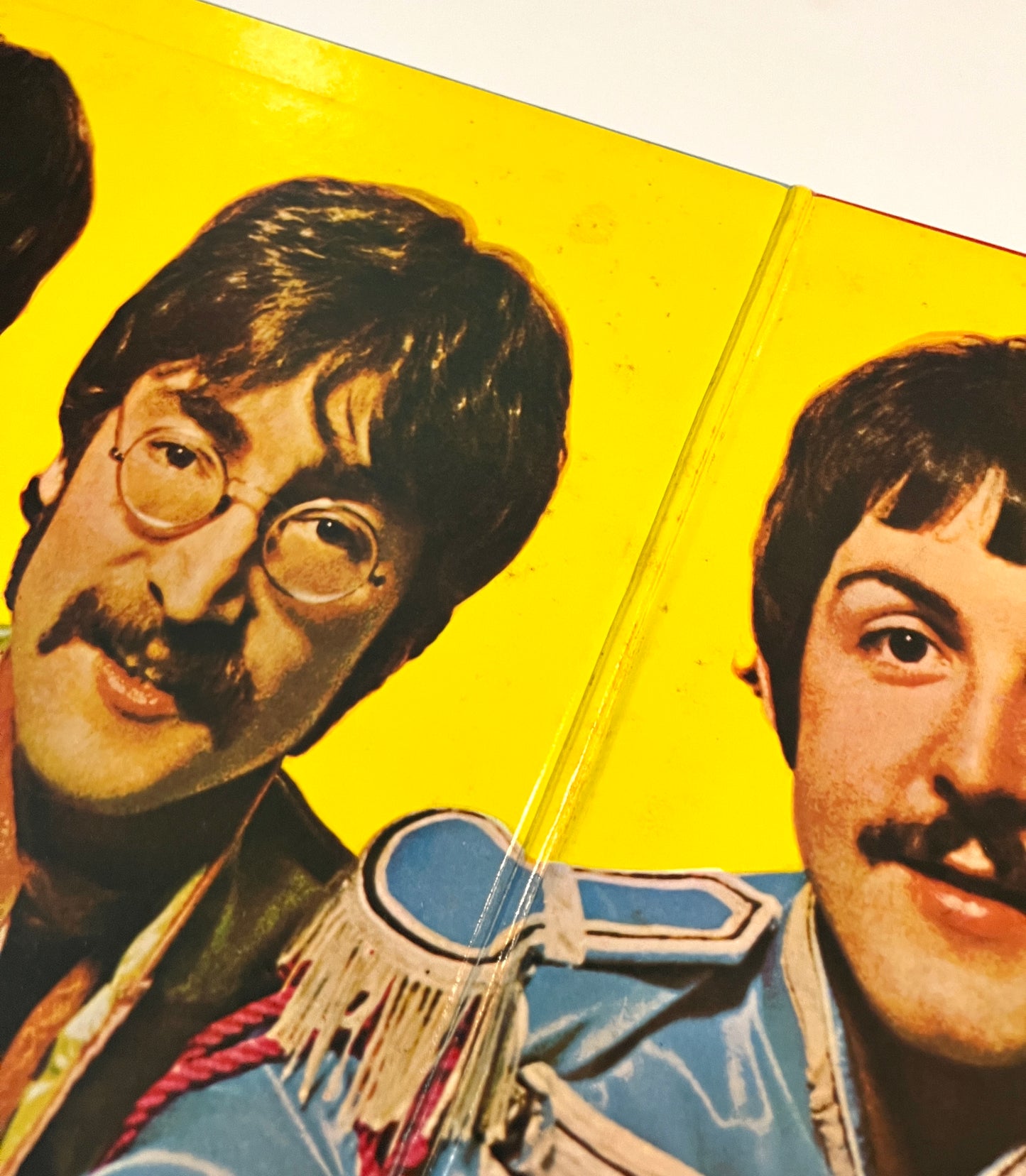 Beatles - Sgt. Pepper’s Lonely Hearts Club Band